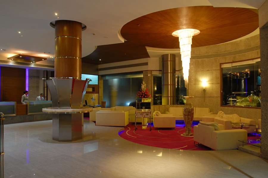 Hotel Peninsula Grand Bombay Exterior foto
