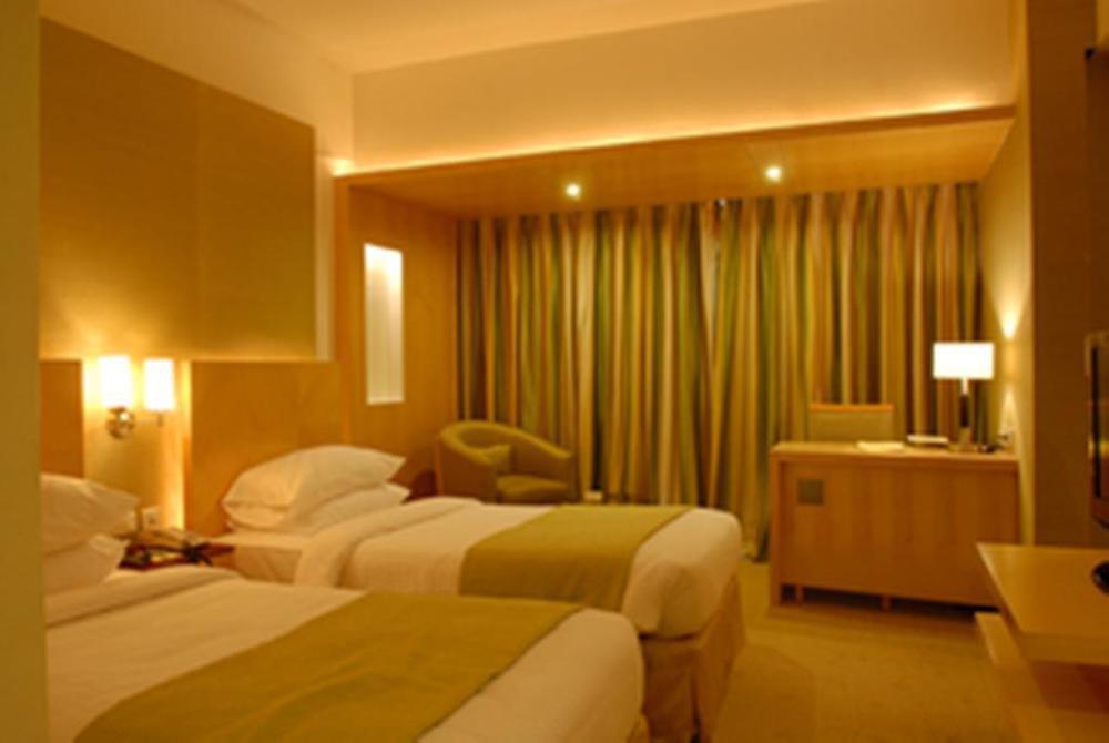 Hotel Peninsula Grand Bombay Habitación foto
